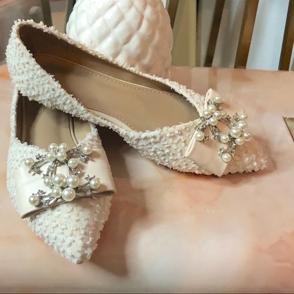 Shoes - NIB Pom Pom Flats